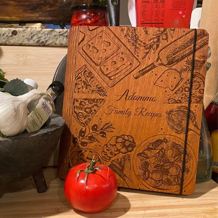 Individuelles Familien-Rezeptbuch aus Holz für Mama, Oma, Geschenkideen zum Weihnachtstag