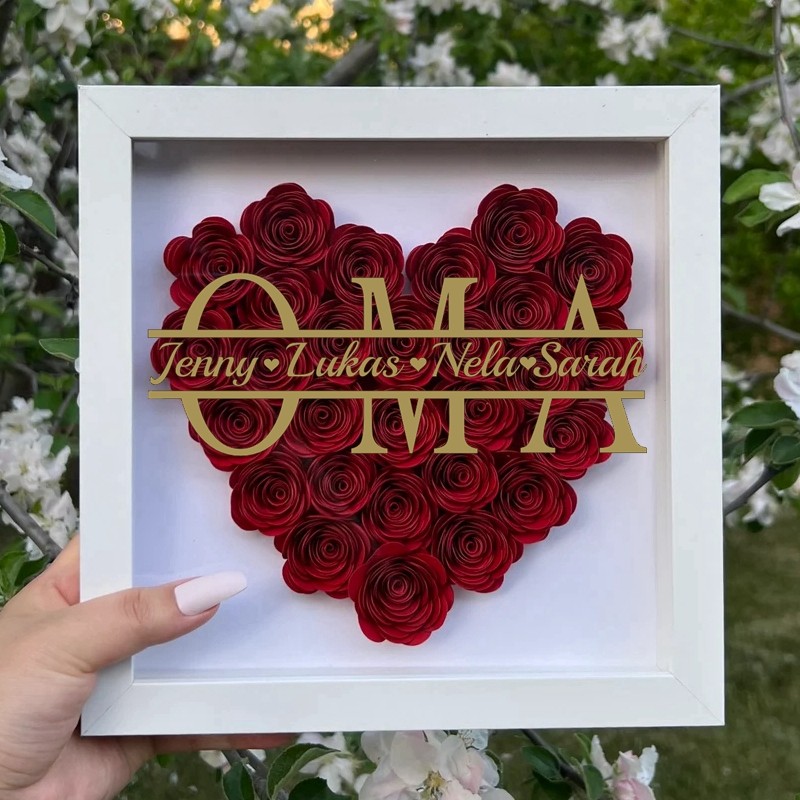 Personalisierte herzförmige Blumen-Schattenbox mit Kindernamen für Oma
