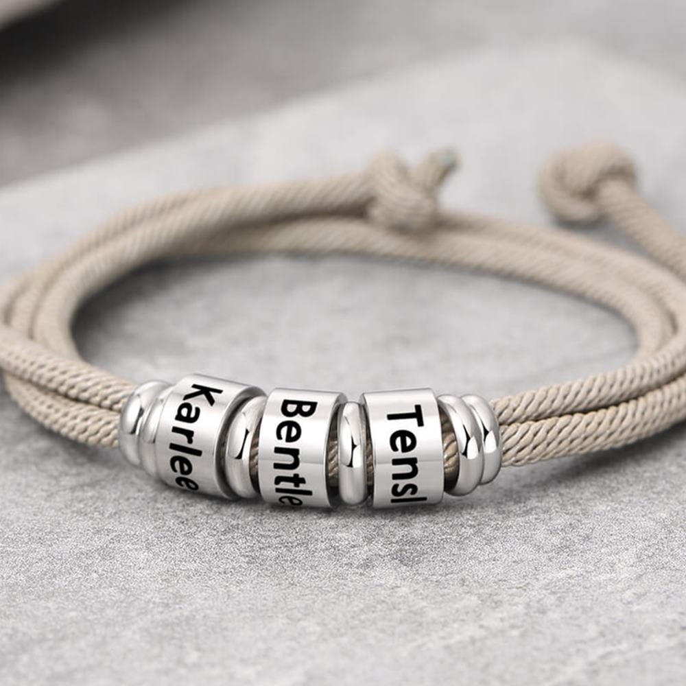 Personalisiertes Herrenarmband mit gravierten Namensperlen mit 1-10 Perlen