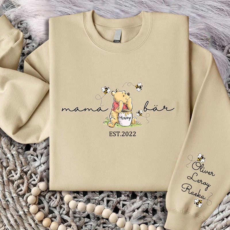Individuelles Mama Bär Sweatshirt mit Kindernamen als Geschenkidee zum Muttertag