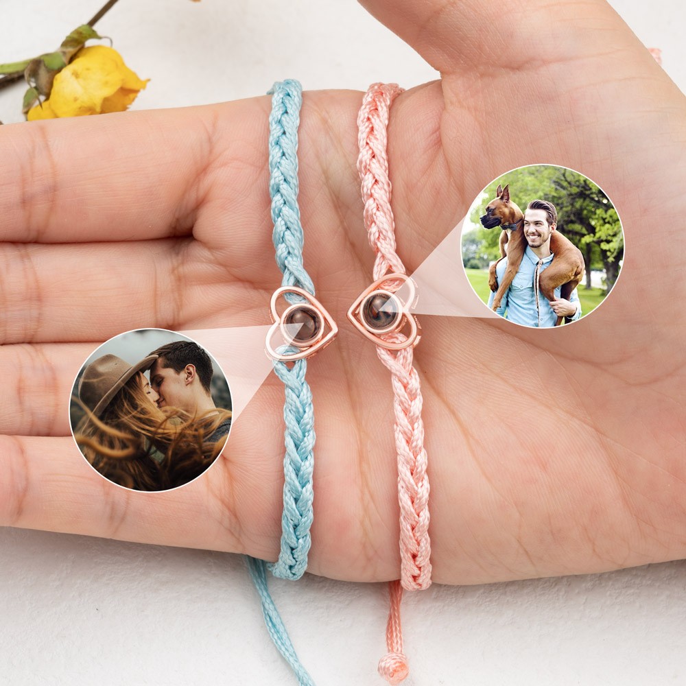 Personalisiertes Fotoprojektions-Herzarmband für den Valentinstag der Seelenverwandten der Frau