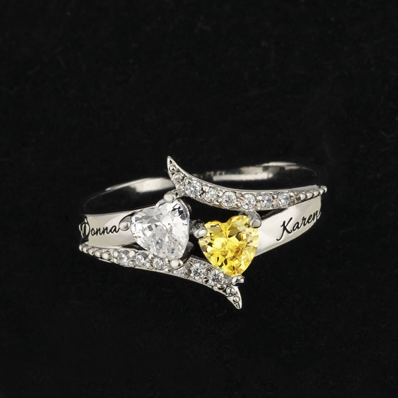 S925 Sterling Silber Diagonaler Traumnamensring mit Herzsteinen