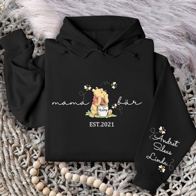 Individuelles Mama Bär Sweatshirt mit Kindernamen als Geschenkidee zum Muttertag
