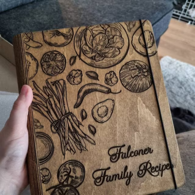 Individuelles Familien-Rezeptbuch aus Holz für Mama, Oma, Geschenkideen zum Weihnachtstag