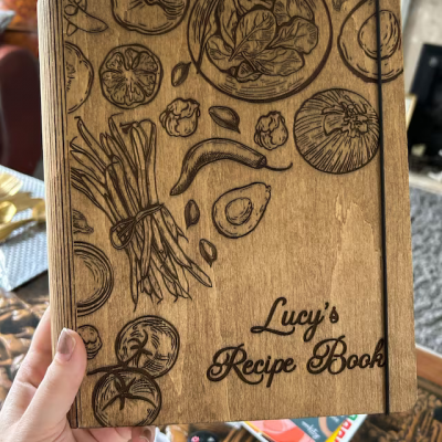 Personalisiertes Familien-Rezeptbuch aus Holz für Mama, Oma, Geschenkideen zum Weihnachtstag