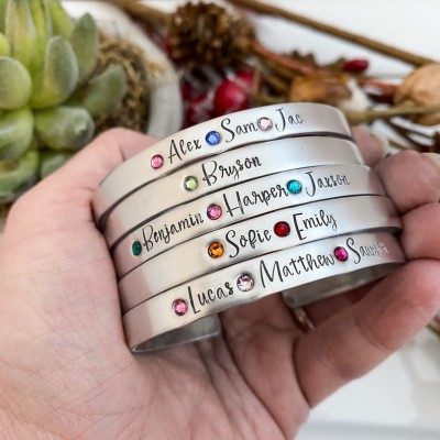 Personalisierte Mama Oma Manschette Kinder Namensarmband mit Geburtsstein Weihnachtsgeschenk