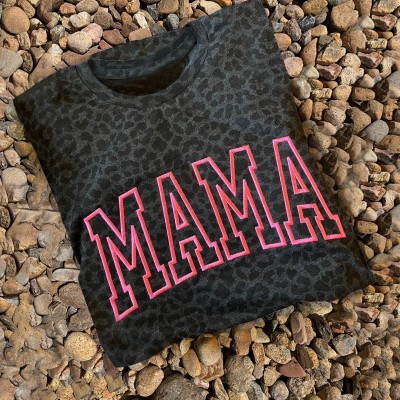 Benutzerdefinierte Gestickten Leopard Mama Shirt für Muttertag Geschenk