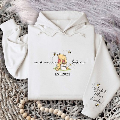 Individuelles Mama Bär Sweatshirt mit Kindernamen als Geschenkidee zum Muttertag