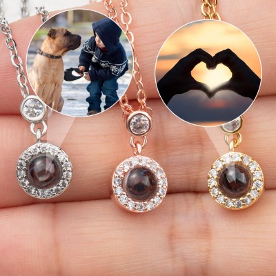 Personalisierte Fotoprojektions-Charm-Halskette für den Seelenverwandten als Valentinstagsgeschenk