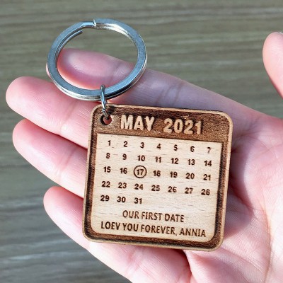 Personalisierter Kalender Schlüsselanhänger Jahrestag Valentinstag Paargeschenk