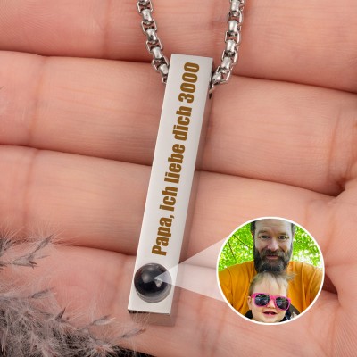 Personalisierte Halskette mit Fotoprojektionsleiste für Geschenkideen zum Vatertag