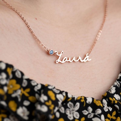Personalisierte Namenskette im Carrie-Stil mit Geburtsstein