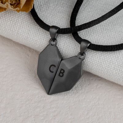2 Stück personalisierte magnetische Interattraktion herzförmige Namenskette Valentinstag