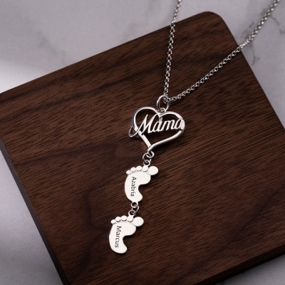 Silberne personalisierte Love MaMa Heart 1-10 Baby Feet Charms Namenskette